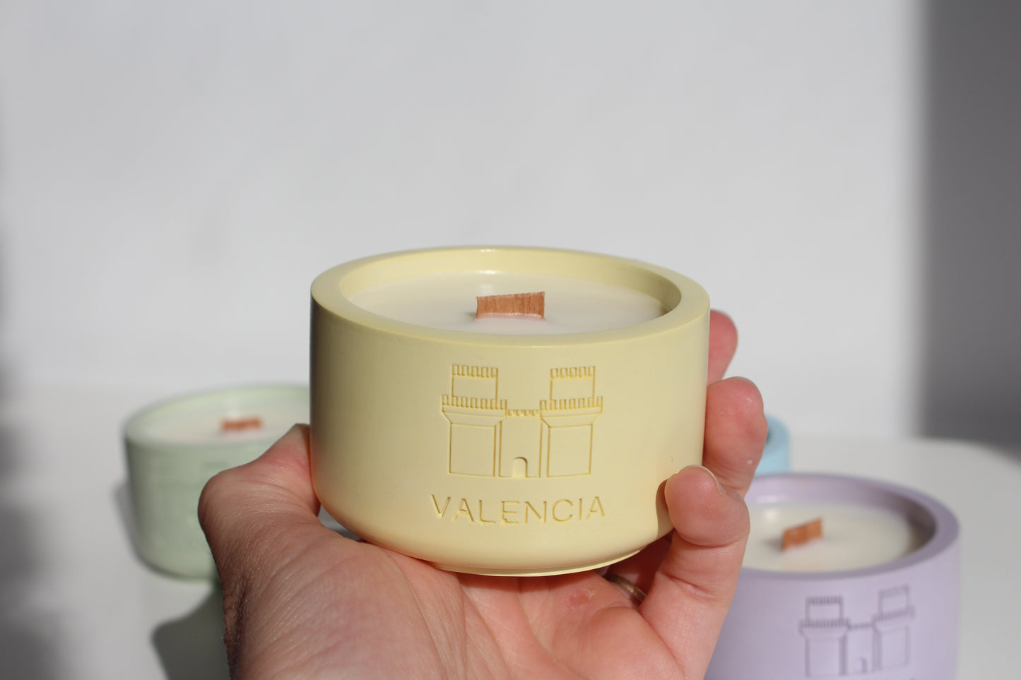 Valencia candle